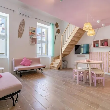 Immeuble Entier Pour Groupe Apartment