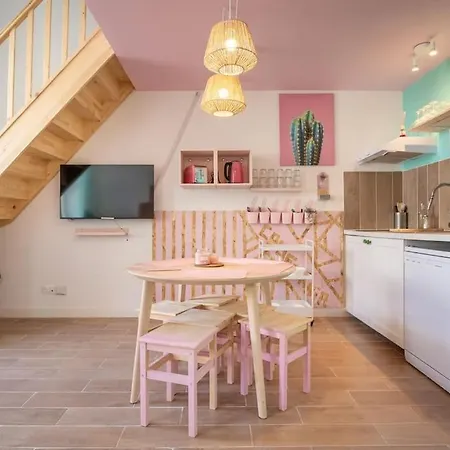 Immeuble Entier Pour Groupe Apartment