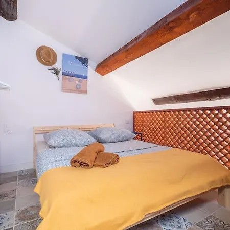 Apartment Immeuble Entier Pour Groupe *