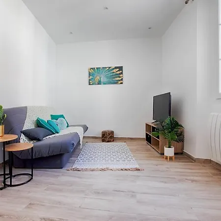 Apartment Joli T3 Avec Balcon - Gare St-charles A 50 M Marseille