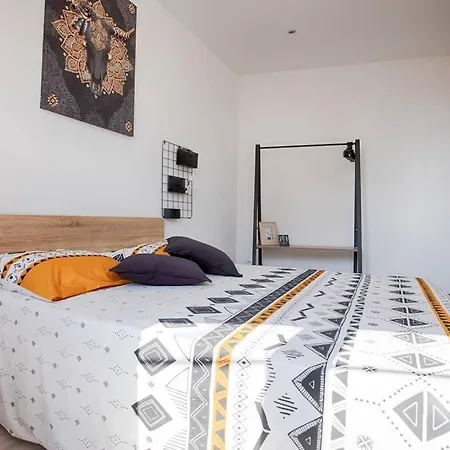 Joli T3 Avec Balcon - Gare St-charles A 50 M Marseille