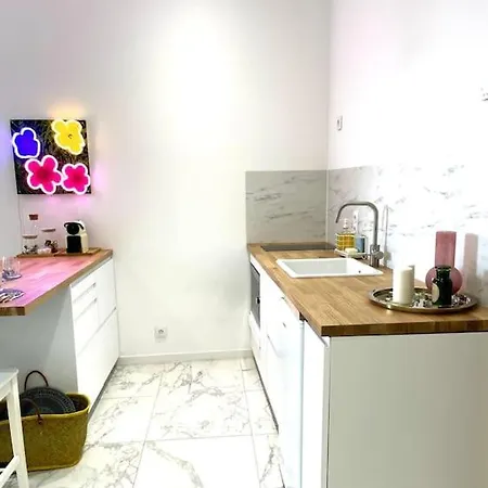 Apartment D'artiste A Vauban Marseille