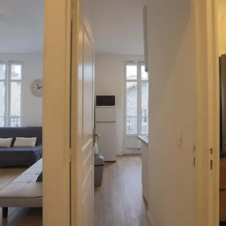 Equipe 5 Couchages Proche Hopital Europeen Apartment