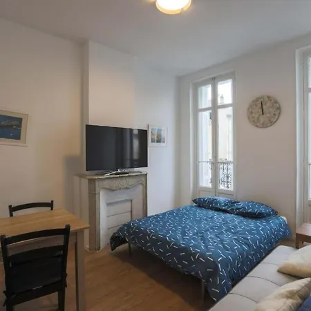 Apartment Equipe 5 Couchages Proche Hopital Europeen *