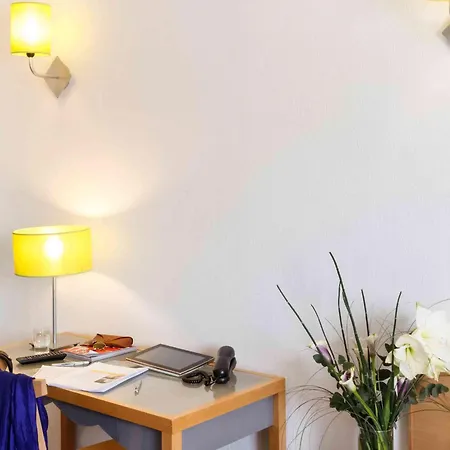 Aparthotel Adagio Access Prado Perier 3*