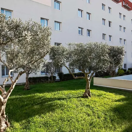 Adagio Access Prado Perier Aparthotel