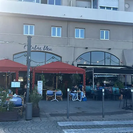 Apartment Place Aux Huiles Marseille
