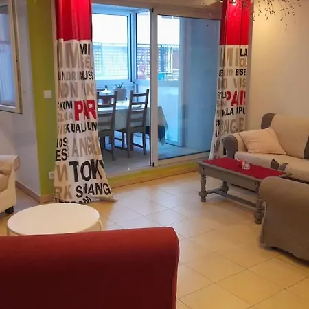 Apartment Centre Loc *