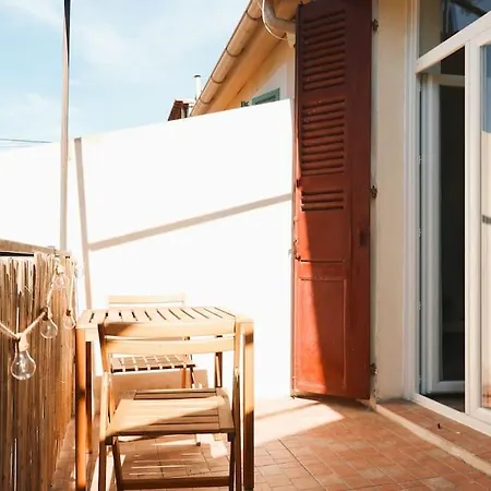 Longchamp - 2 Avec Terrasse - Wifi - Clim Apartment