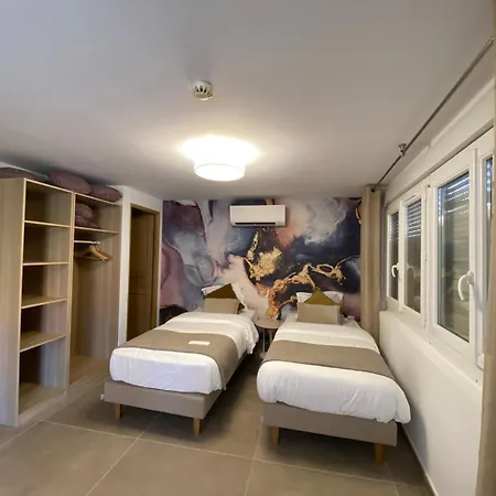Mgh Massilia House *