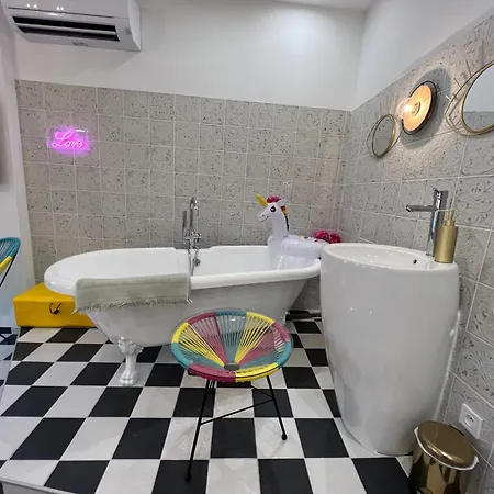 La Popart - Baignoire - Lit Rond *