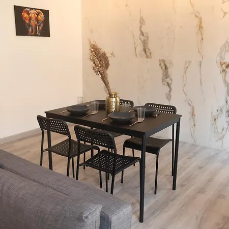 Pres Du Vieux-port Apartment *