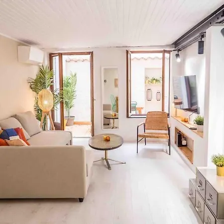 Apartment T2 47m2 Avec Terrasse - Proche Gare *