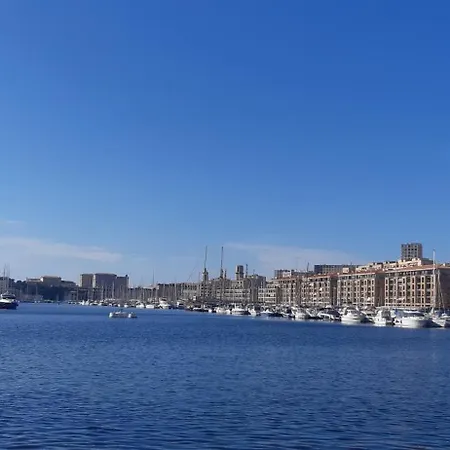 Apartment Loft Americain Centre 7 Personnes Marseilles