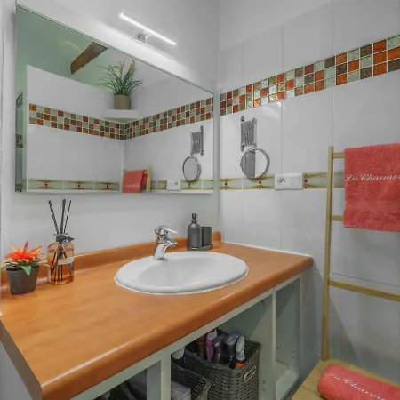 Apartment La Charmerie Duplex Climatise A 5min Du Vieux Port Marseille