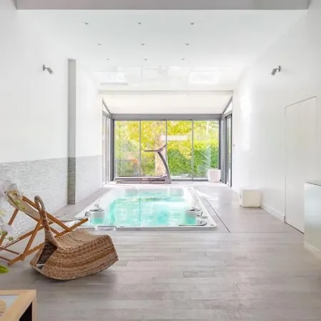 Villa Avec Jacuzzi By Queen *