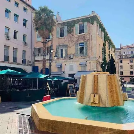 Apartment Sur Le Vieux Port , 50m2, 4pers Marseille