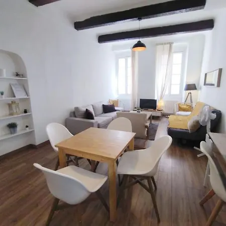 Sur Le Vieux Port , 50m2, 4pers Apartment Marseille