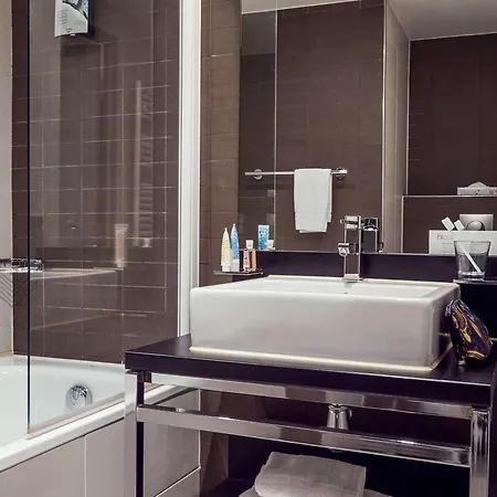 Adagio Timone Aparthotel 3*
