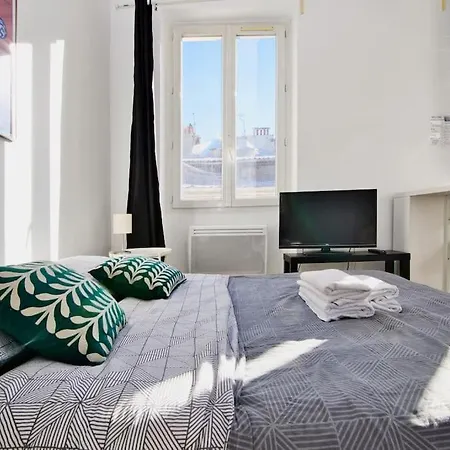 Pied-a-terre Ideal Au Vieux-port