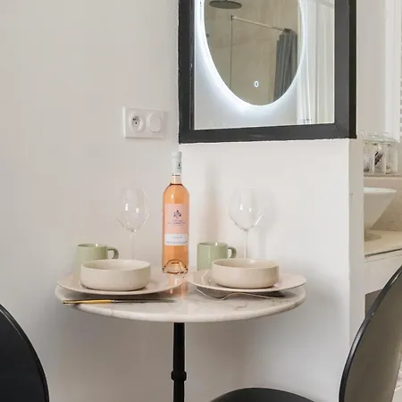 Avec Baignoire Balneo A 4min A Pied Du Vieux-port *