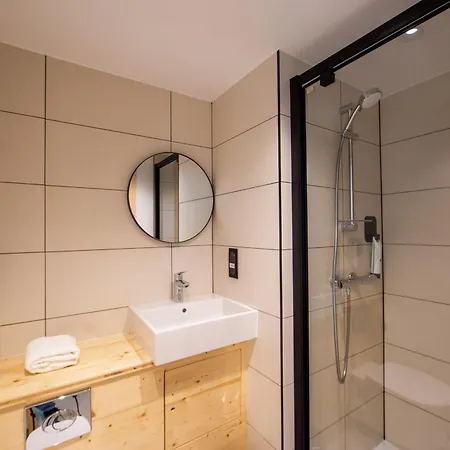 Easyhotel Euromed 酒店 马赛