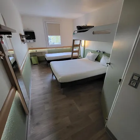 Ibis Budget Valentine Hotel