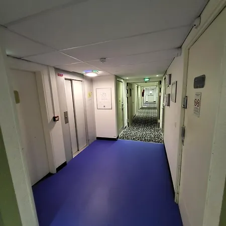 Ibis Budget Valentine Hotel 2*