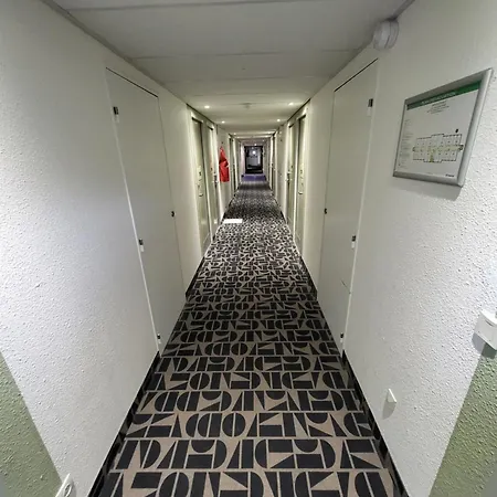 Hotel Ibis Budget Valentine 2*