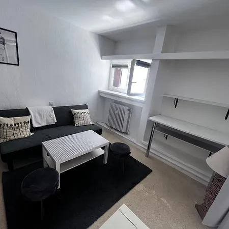 Apartment T1 En Face De La Timone *