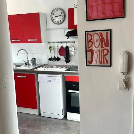 Flc - Timone Hospital - 2 Bedrooms - Max 6 Guests