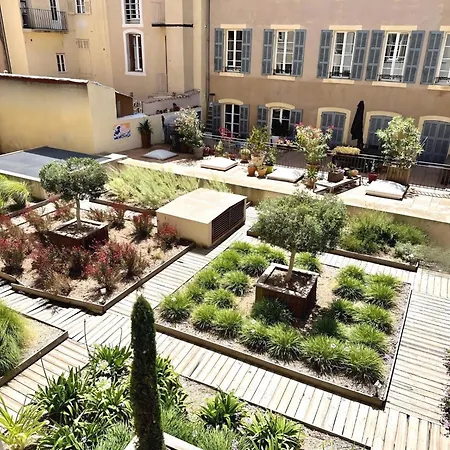 Du Vieux Port Aparthotel