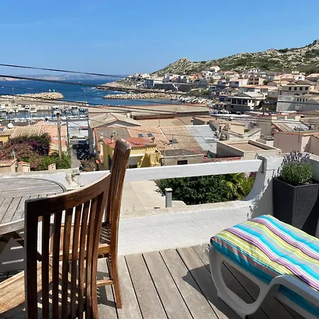 La Flibuste Des Goudes: Calanques Seaside Retreat With Gardens