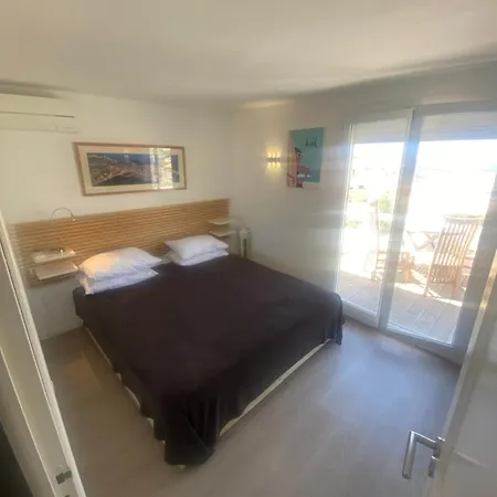 La Flibuste Des Goudes: Calanques Seaside Retreat With Gardens Marseille