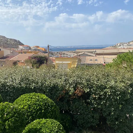 Holiday home La Flibuste Des Goudes: Calanques Seaside Retreat With Gardens Marseille
