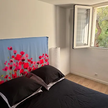La Flibuste Des Goudes: Calanques Seaside Retreat With Gardens *