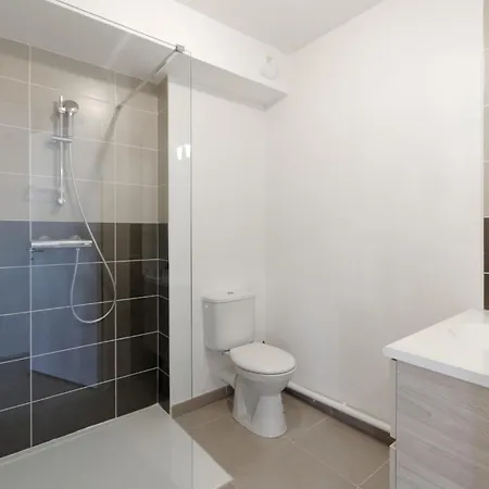 Apartment T3 Duplex Avec Parking Et Balcon A Euromed *