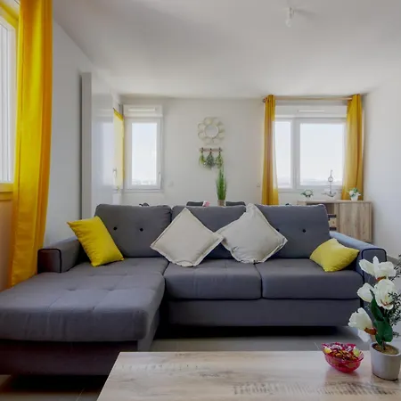 T3 Duplex Avec Parking Et Balcon A Euromed Apartment