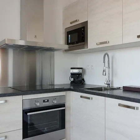 T3 Duplex Avec Parking Et Balcon A Euromed Apartment *