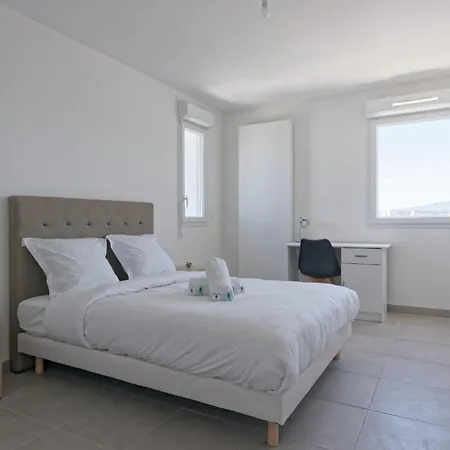 T3 Duplex Avec Parking Et Balcon A Euromed Marseille
