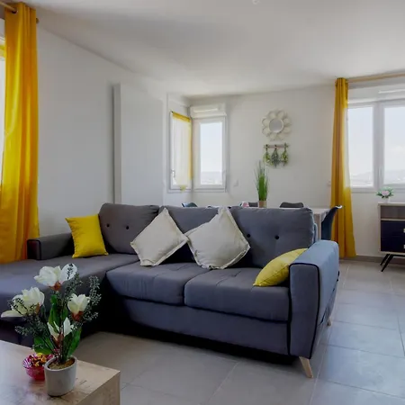 T3 Duplex Avec Parking Et Balcon A Euromed