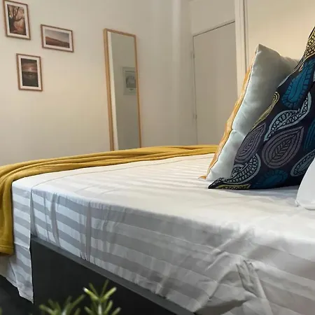 Aj - Stylish Pied-a-terre A La Joliette - Parking Apartment