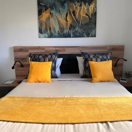 Apartment Aj - Stylish Pied-a-terre A La Joliette - Parking *