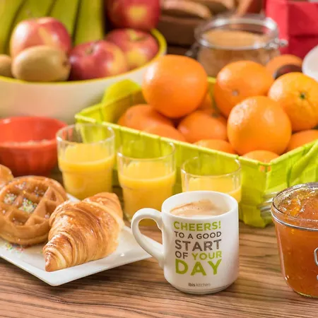 Ibis Styles Centre Prado Place Castellane Hotel