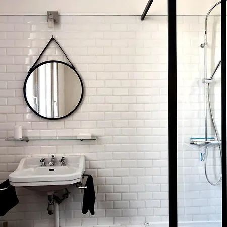 Chez Marcel - *