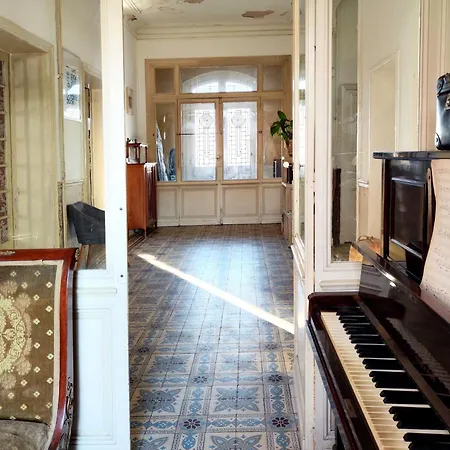 Chez Marcel Guest house *