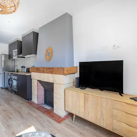 Charming -1br 4p- Notre Dame Du Mont Apartment *