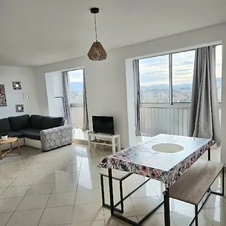 Apartment Spacieux Securisee, Garage *