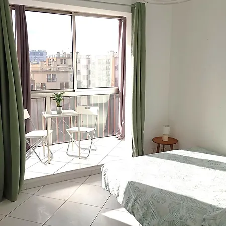 Apartment Spacieux Securisee, Garage