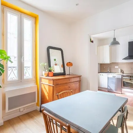 Apartment Colore Proche De La